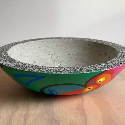 kleurschael - ∅28x7, beton/verf/lak, € 275,-